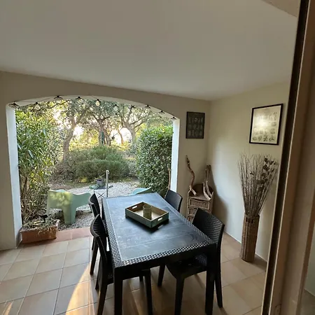 Les Restanques Rez Jardin 2063 Apartamento Grimaud
