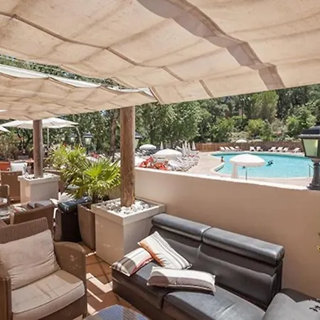 Les Restanques Rez Jardin 2063 *